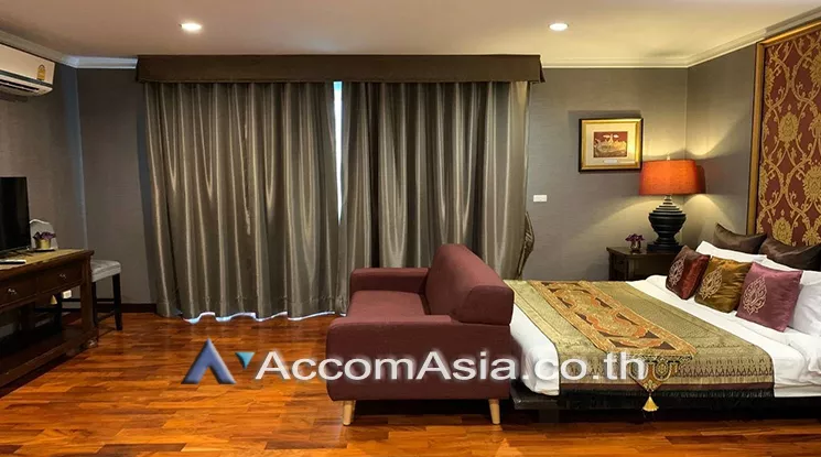 5  3 br Apartment For Rent in Ploenchit ,Bangkok BTS Chitlom - MRT Lumphini at Low-Rise Cozy Apartment, 5 mins walk to Lumpini park AA25648