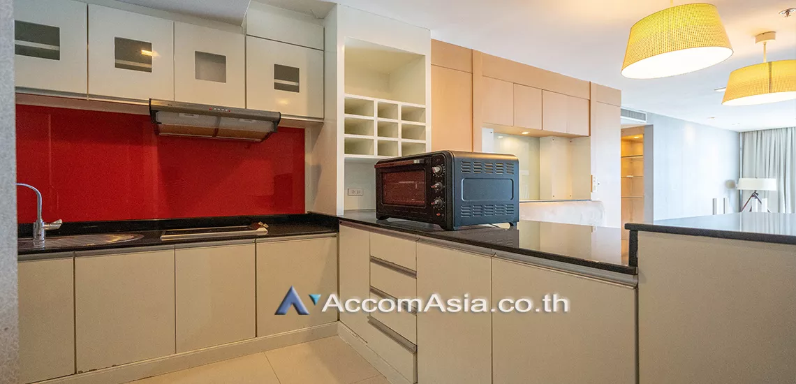  2 Bedrooms  Condominium For Rent & Sale in Sathorn, Bangkok  near BTS Chong Nonsi (AA25651)