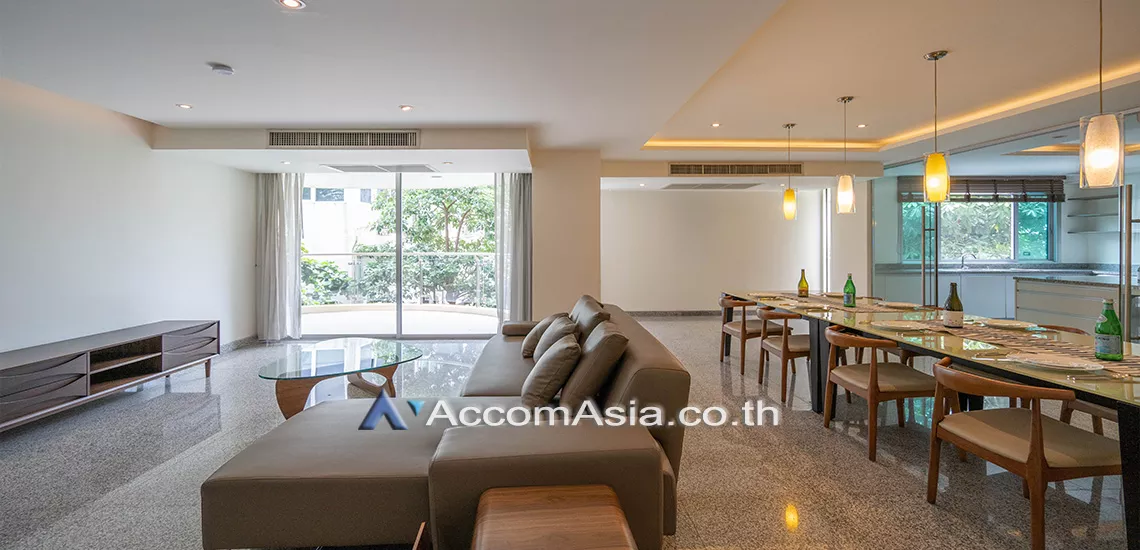 Pet friendly |  3 Bedrooms  Apartment For Rent in Sukhumvit, Bangkok  near BTS Phra khanong (AA25655)