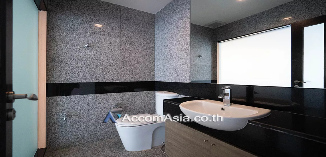 11  3 br Apartment For Rent in Sukhumvit ,Bangkok BTS Phra khanong at Modern Living Style AA25655