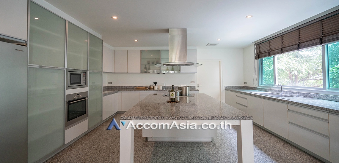 unitPet friendly |  3 Bedrooms  Apartment For Rent & Sale in Sukhumvit, Bangkok  near BTS Phra khanong (AA25658)