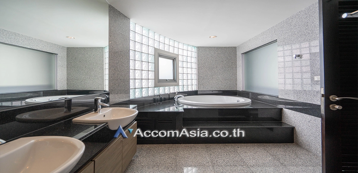 10  3 br Apartment for rent and sale in Sukhumvit ,Bangkok BTS Phra khanong at Modern Living Style AA25658