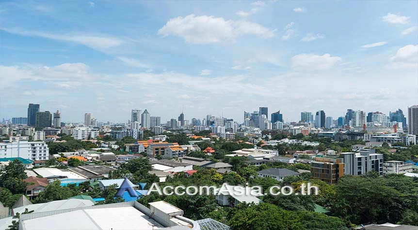 unitPet friendly |  4 Bedrooms  Apartment For Rent in Sukhumvit, Bangkok  near BTS Phrom Phong (AA25662)
