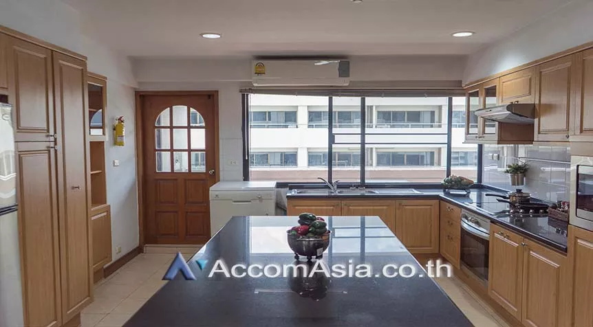 5  4 br Apartment For Rent in Sukhumvit ,Bangkok BTS Phrom Phong at High quality of living AA25662