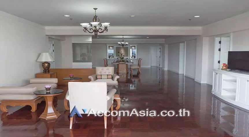 6  4 br Apartment For Rent in Sukhumvit ,Bangkok BTS Phrom Phong at High quality of living AA25662