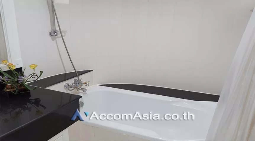 9  4 br Apartment For Rent in Sukhumvit ,Bangkok BTS Phrom Phong at High quality of living AA25662