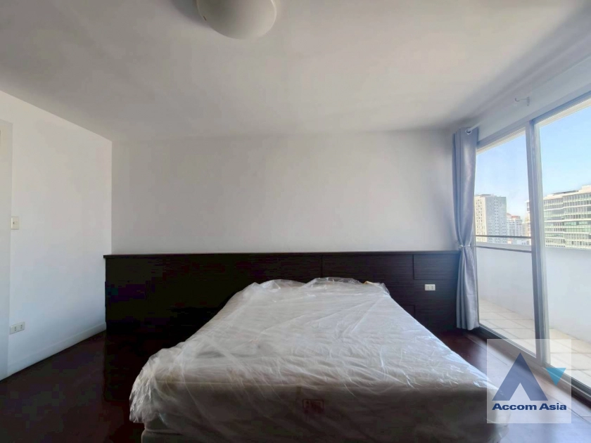 32  3 br Condominium for rent and sale in Sukhumvit ,Bangkok BTS Ekkamai at Regent On The Park 2 AA25666