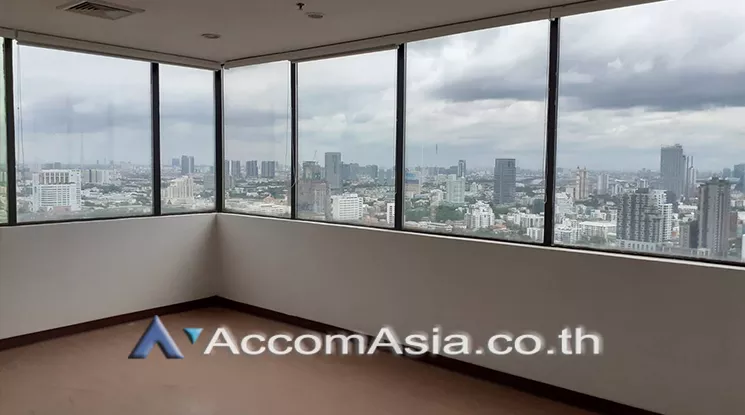  2  Office Space For Rent in Phaholyothin ,Bangkok BTS Sanam Pao at SM tower AA25678