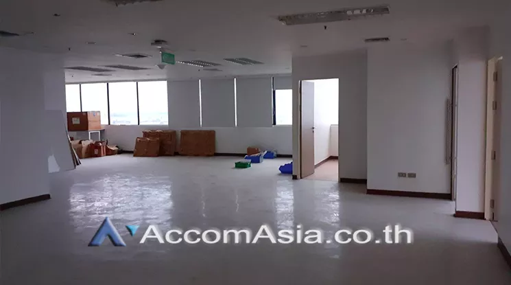 unit Office space For Rent in Phaholyothin, Bangkok  near BTS Sanam Pao (AA25678)