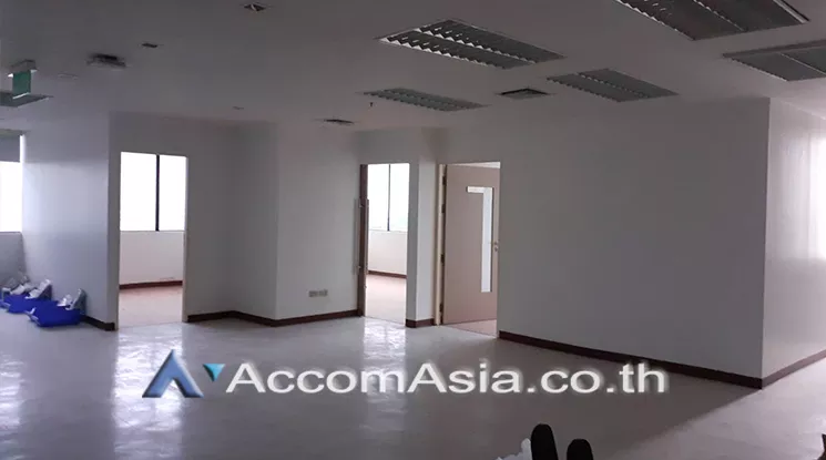  1  Office Space For Rent in Phaholyothin ,Bangkok BTS Sanam Pao at SM tower AA25678