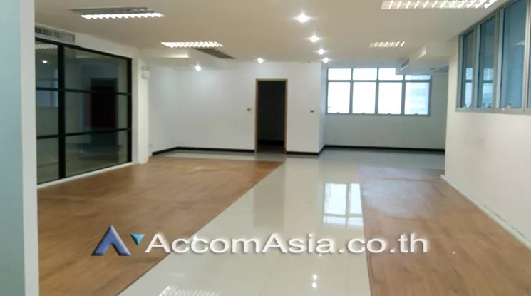  Office space For Rent in Sukhumvit, Bangkok  near BTS Nana (AA25680)