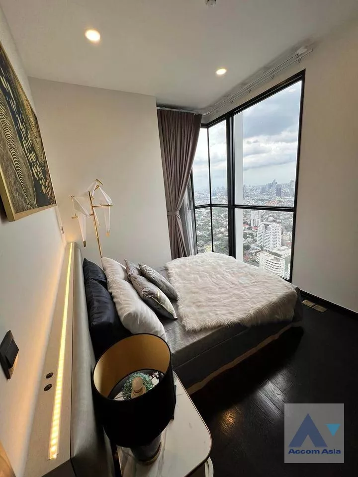 unit 2 Bedrooms  Condominium For Rent in Sukhumvit, Bangkok  near BTS Phrom Phong (AA25696)