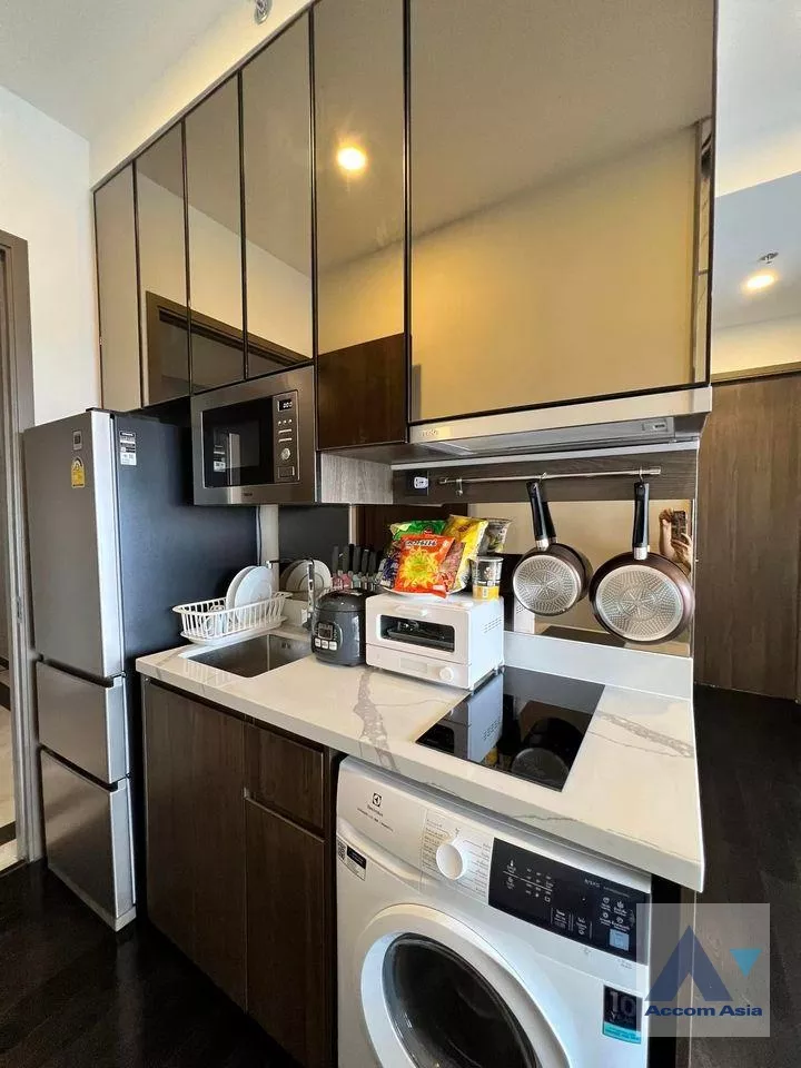 unit 2 Bedrooms  Condominium For Rent in Sukhumvit, Bangkok  near BTS Phrom Phong (AA25696)