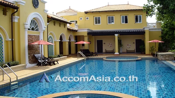  2 Bedrooms  Condominium For Sale in Bangna, Bangkok  (AA25706)