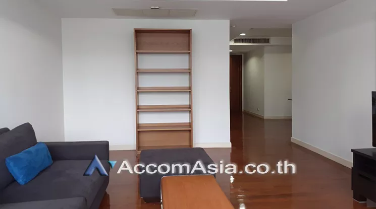 unit 8 Bedrooms  Condominium For Rent in Sukhumvit, Bangkok  near BTS Thong Lo (AA25717)