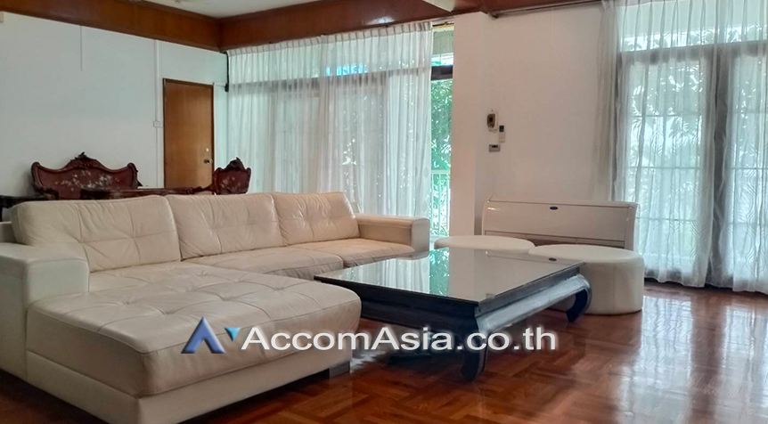 Pet friendly |  Easy to access BTS and MRT Apartment  3 Bedroom for Sale & Rent MRT Sukhumvit in Sukhumvit Bangkok