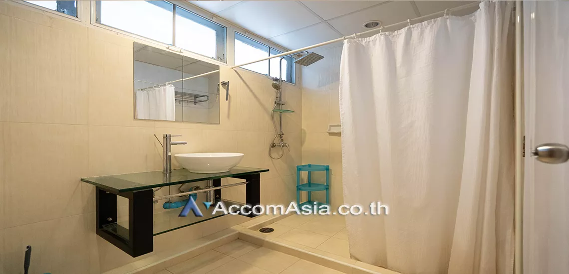 13  3 br Apartment For Rent in Sukhumvit ,Bangkok BTS Asok - MRT Sukhumvit at Easy to access BTS and MRT AA25736