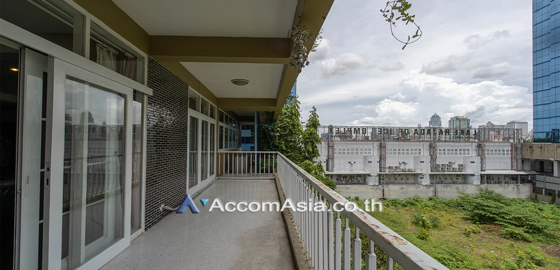 unitPet friendly |  3 Bedrooms  Apartment For Rent & Sale in Sukhumvit, Bangkok  near BTS Asok - MRT Sukhumvit (AA25736)