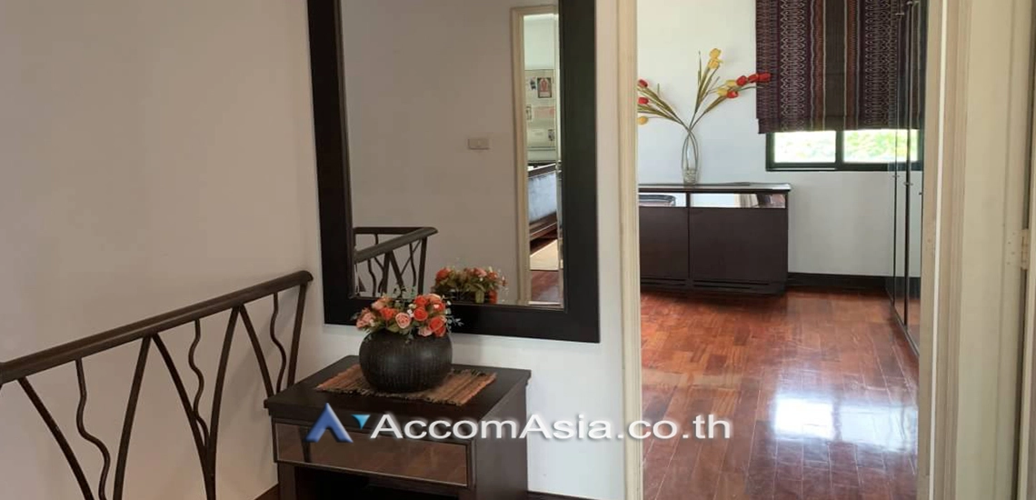 7  3 br Townhouse For Rent in Sukhumvit ,Bangkok BTS Asok - MRT Sukhumvit at Kiarti Thanee City AA25762