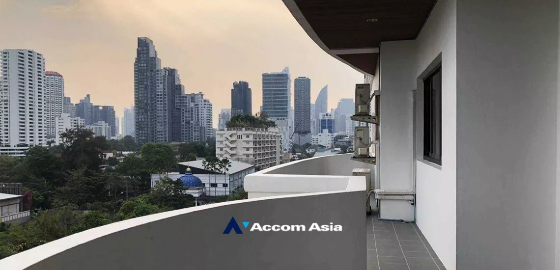 6  3 br Apartment for rent and sale in Sukhumvit ,Bangkok BTS Ekkamai at Panoramic view on balcony AA25768