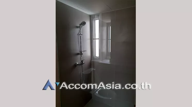 7  3 br Apartment For Rent in Ploenchit ,Bangkok BTS Ploenchit at Comfortable living Apartment AA25771
