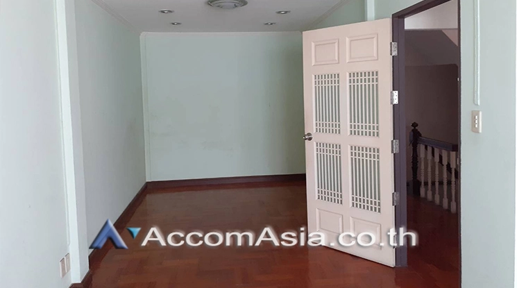 4  3 br Townhouse For Rent in Sathorn ,Bangkok BRT Technic Krungthep AA25792