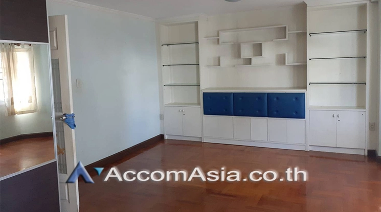6  3 br Townhouse For Rent in Sathorn ,Bangkok BRT Technic Krungthep AA25792