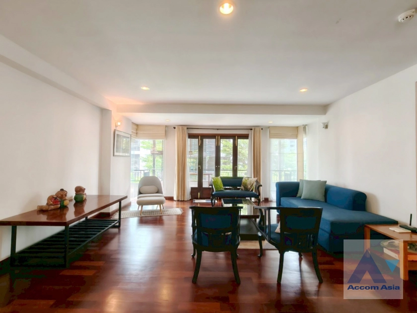 Pet friendly |  Peaceful Living in CBD Apartment  3 Bedroom for Sale & Rent BTS Phrom Phong in Sukhumvit Bangkok