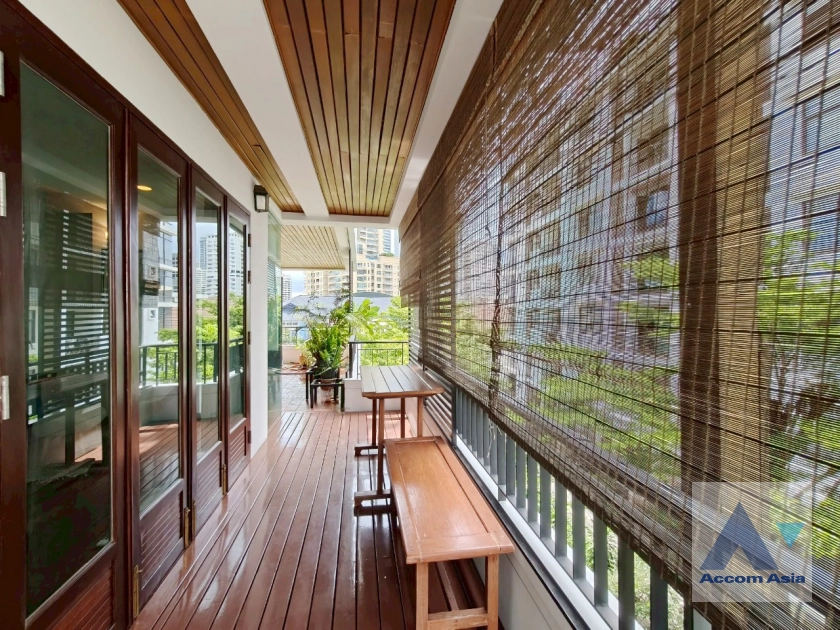 unitPet friendly |  3 Bedrooms  Apartment For Rent & Sale in Sukhumvit, Bangkok  near BTS Phrom Phong (AA25817)