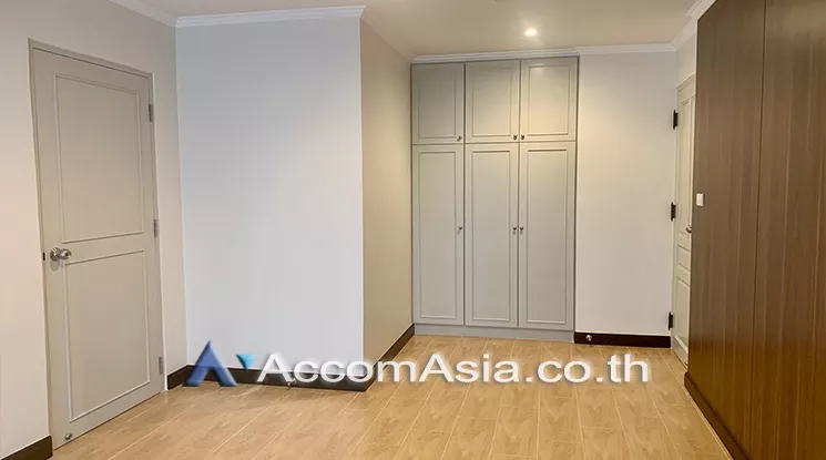 5  3 br Condominium for rent and sale in Sukhumvit ,Bangkok BTS Nana at Newton Tower AA25818