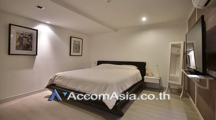 unit 3 Bedrooms  Condominium For Rent & Sale in Sukhumvit, Bangkok  near BTS Phrom Phong (AA25823)
