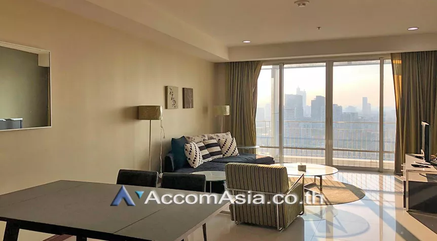 unit 1 Bedroom  Condominium For Rent in Ploenchit, Bangkok  near BTS Ratchadamri (AA25835)