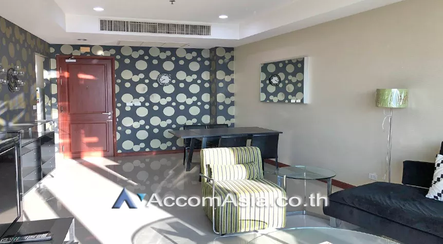 unit 1 Bedroom  Condominium For Rent in Ploenchit, Bangkok  near BTS Ratchadamri (AA25835)