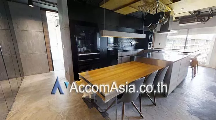  3 Bedrooms  Condominium For Rent & Sale in Sukhumvit, Bangkok  near BTS Thong Lo (AA25837)