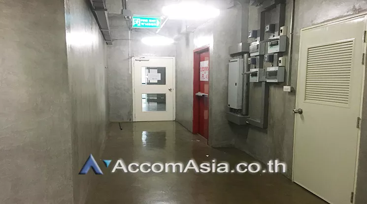 office space for sale in Silom at Skulthai Surawong, Bangkok Code AA25843