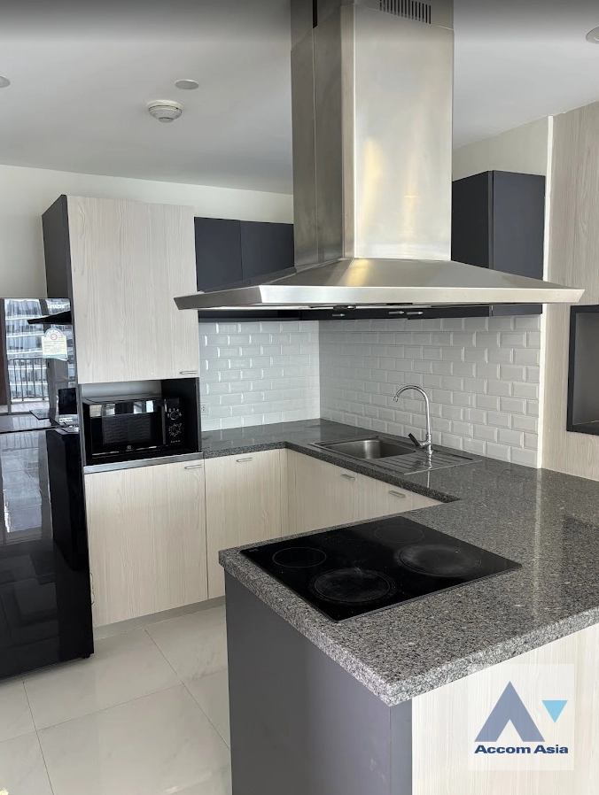 5  3 br Condominium For Sale in Sukhumvit ,Bangkok BTS Ekkamai at Fullerton Sukhumvit AA25845