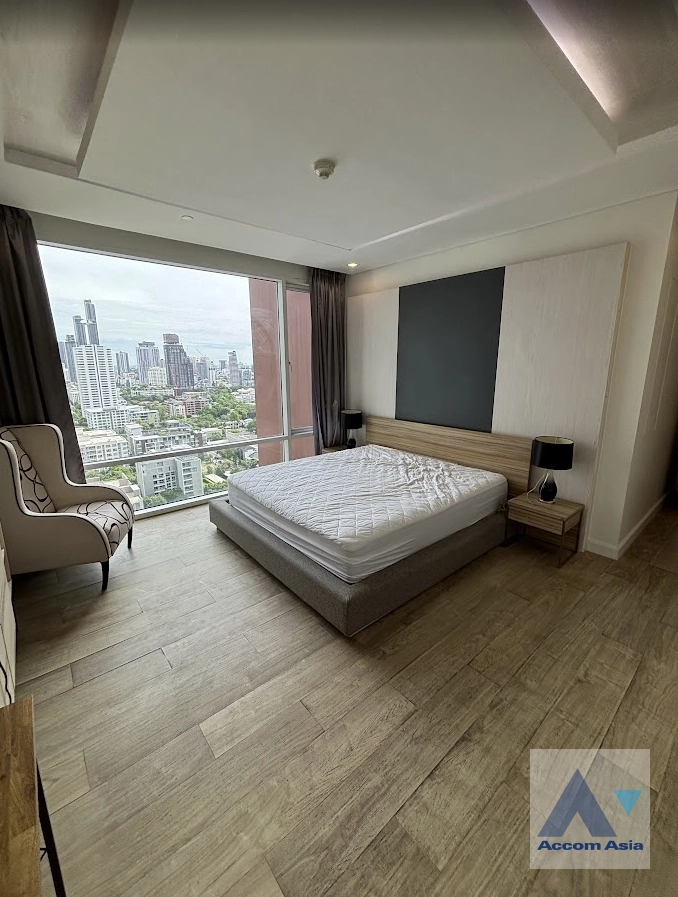 8  3 br Condominium For Sale in Sukhumvit ,Bangkok BTS Ekkamai at Fullerton Sukhumvit AA25845