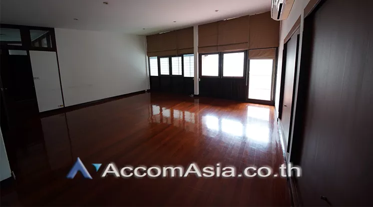 12  3 br House for rent and sale in Sukhumvit ,Bangkok BTS Ekkamai AA25847