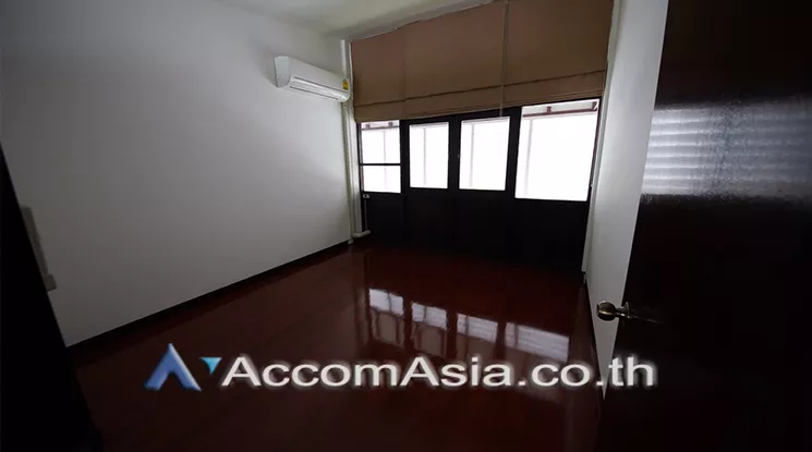 13  3 br House for rent and sale in Sukhumvit ,Bangkok BTS Ekkamai AA25847