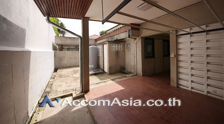 15  3 br House for rent and sale in Sukhumvit ,Bangkok BTS Ekkamai AA25847