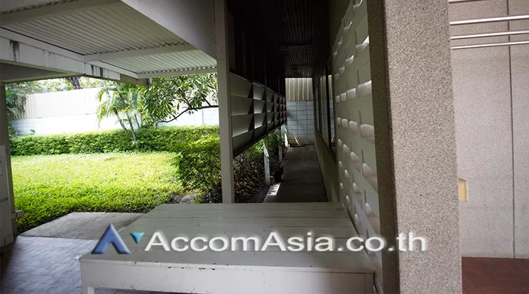 16  3 br House for rent and sale in Sukhumvit ,Bangkok BTS Ekkamai AA25847