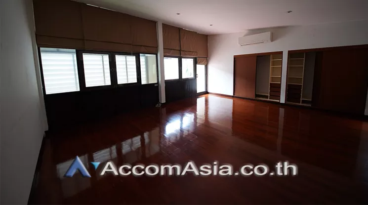 9  3 br House For Rent in sukhumvit ,Bangkok BTS Ekkamai AA25847