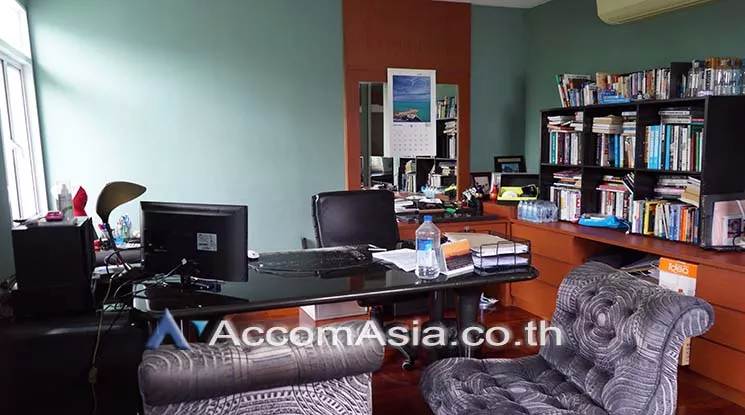 18  4 br House For Sale in sukhumvit ,Bangkok BTS Thong Lo AA25848