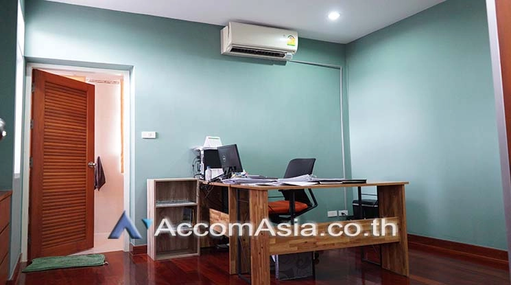 19  4 br House For Sale in Sukhumvit ,Bangkok BTS Thong Lo AA25848