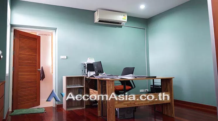 19  4 br House For Sale in sukhumvit ,Bangkok BTS Thong Lo AA25848