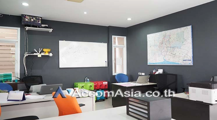 5  4 br House For Sale in Sukhumvit ,Bangkok BTS Thong Lo AA25848