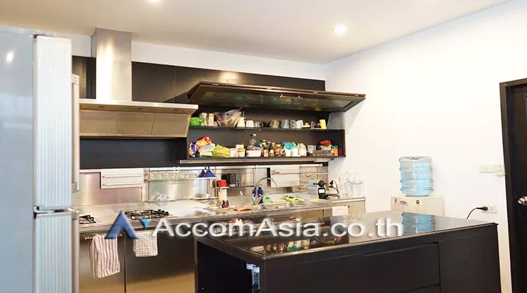 8  4 br House For Sale in sukhumvit ,Bangkok BTS Thong Lo AA25848