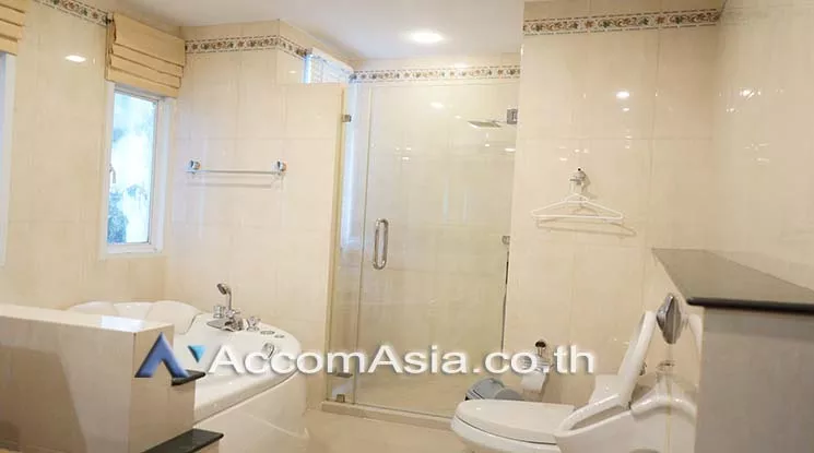 9  4 br House For Sale in sukhumvit ,Bangkok BTS Thong Lo AA25848