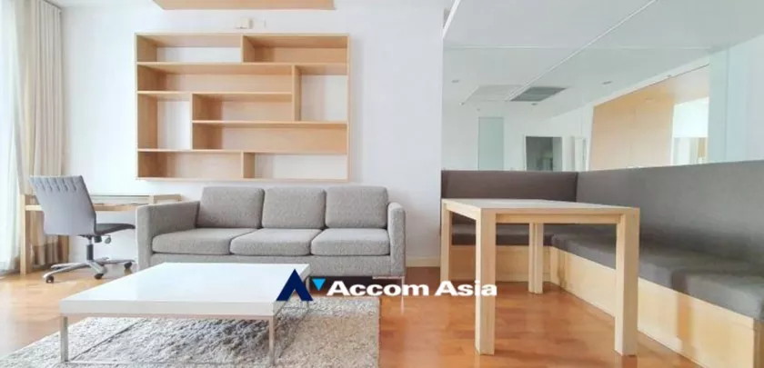  1 Bedroom  Condominium For Sale in Sukhumvit, Bangkok  near BTS Phrom Phong (AA25852)