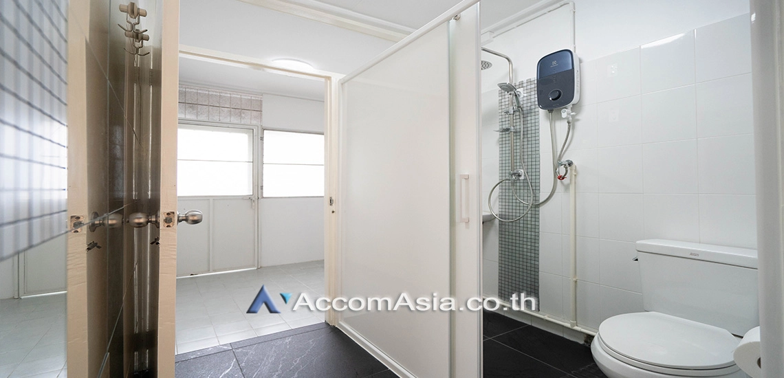 13  2 br House For Rent in Ploenchit ,Bangkok BTS Ploenchit AA25853